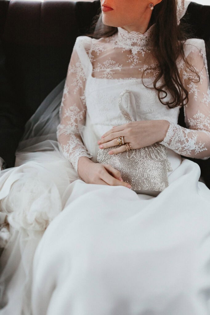 modern wedding photographer